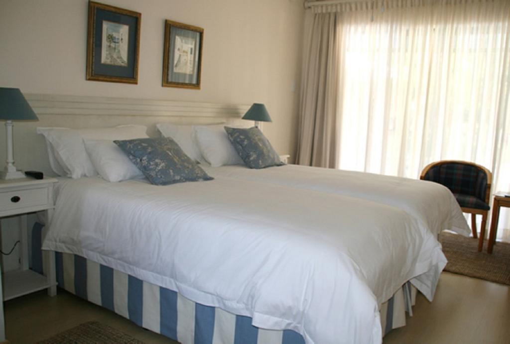 Majorca House Acomodação com café da manhã Somerset West Quarto foto