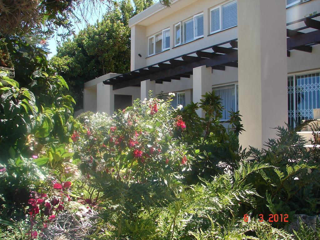 Majorca House Acomodação com café da manhã Somerset West Exterior foto